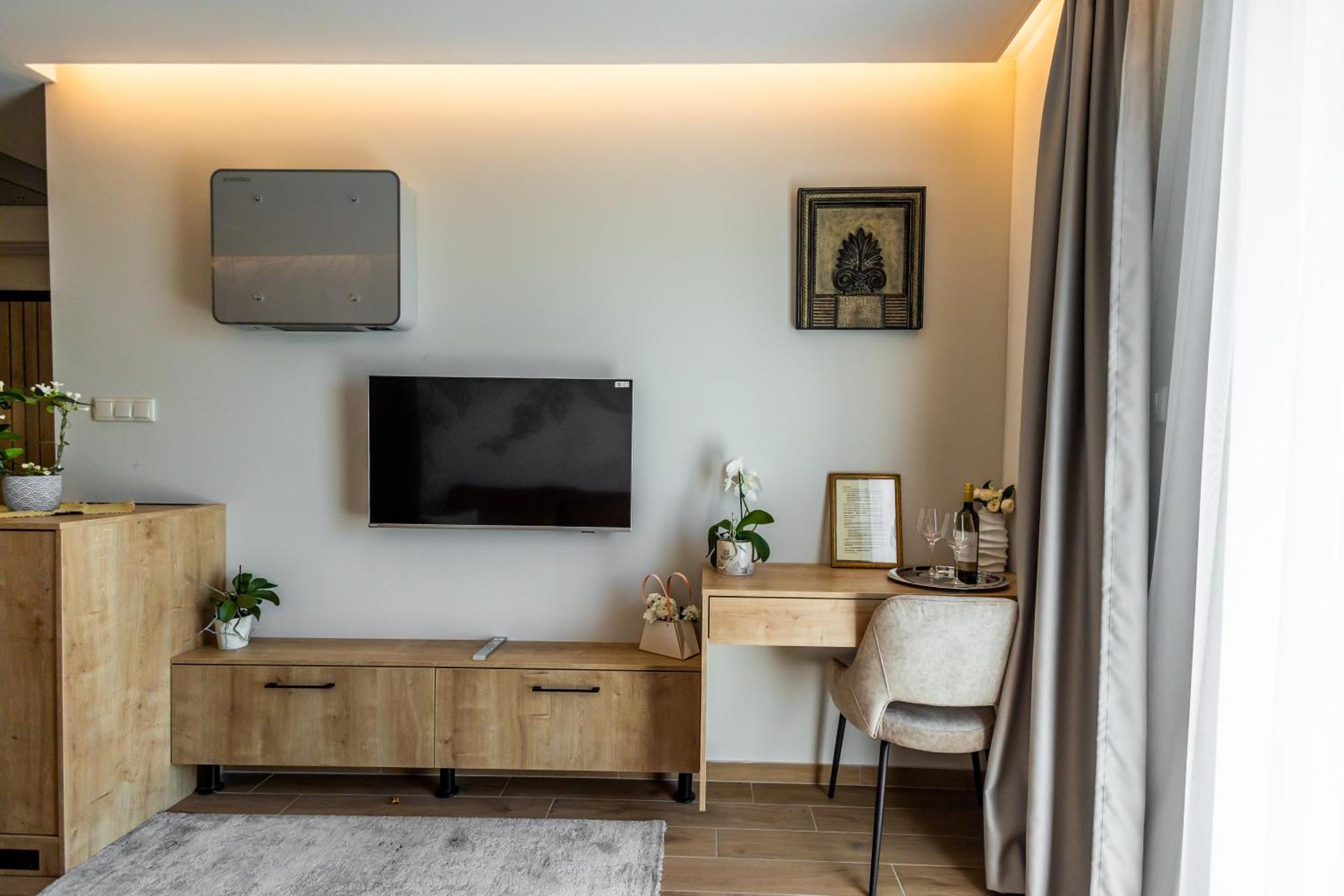 Mokka House Panzio Bed & Breakfast Mişcolţ Exterior foto