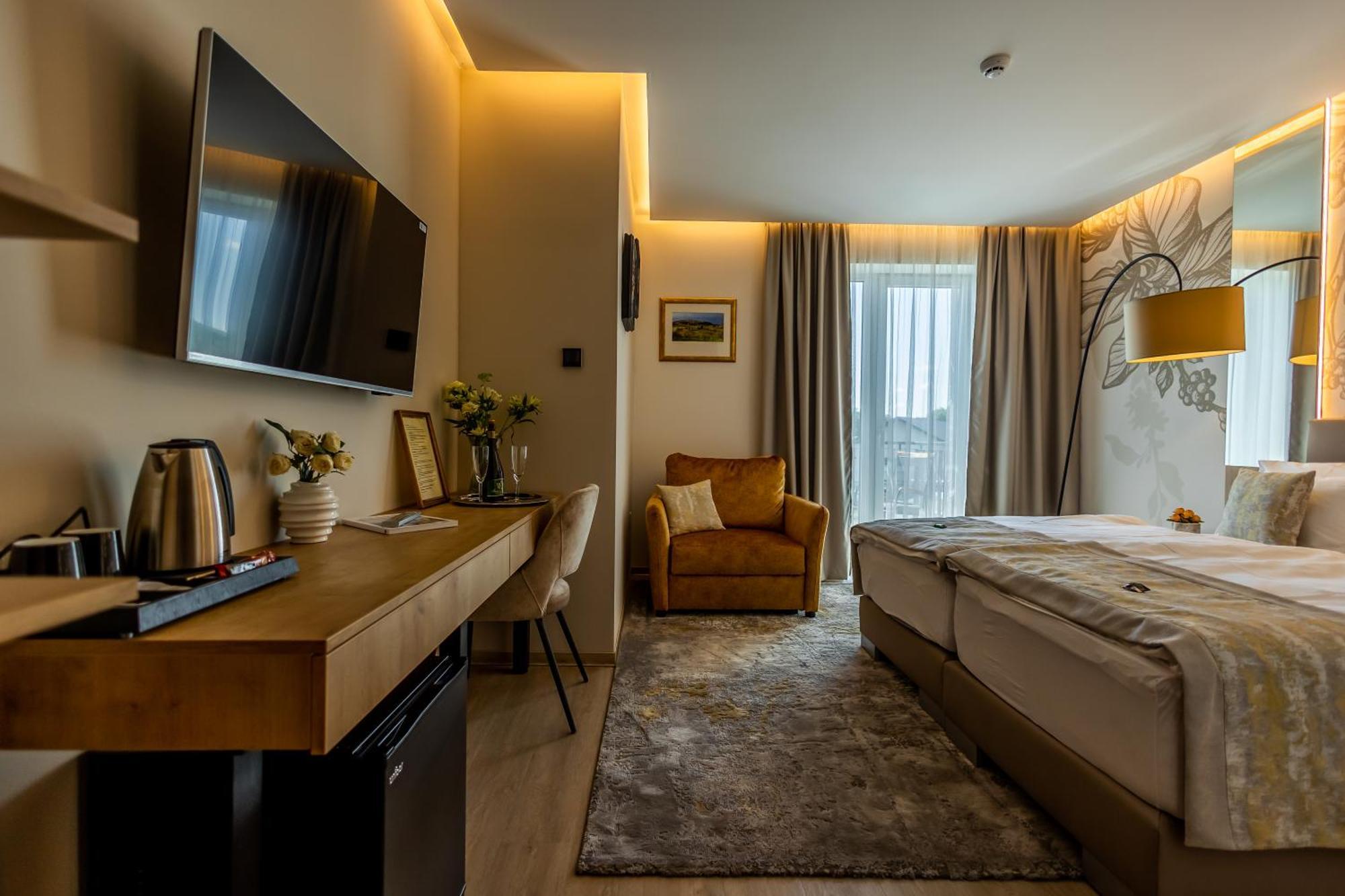 Mokka House Panzio Bed & Breakfast Mişcolţ Exterior foto