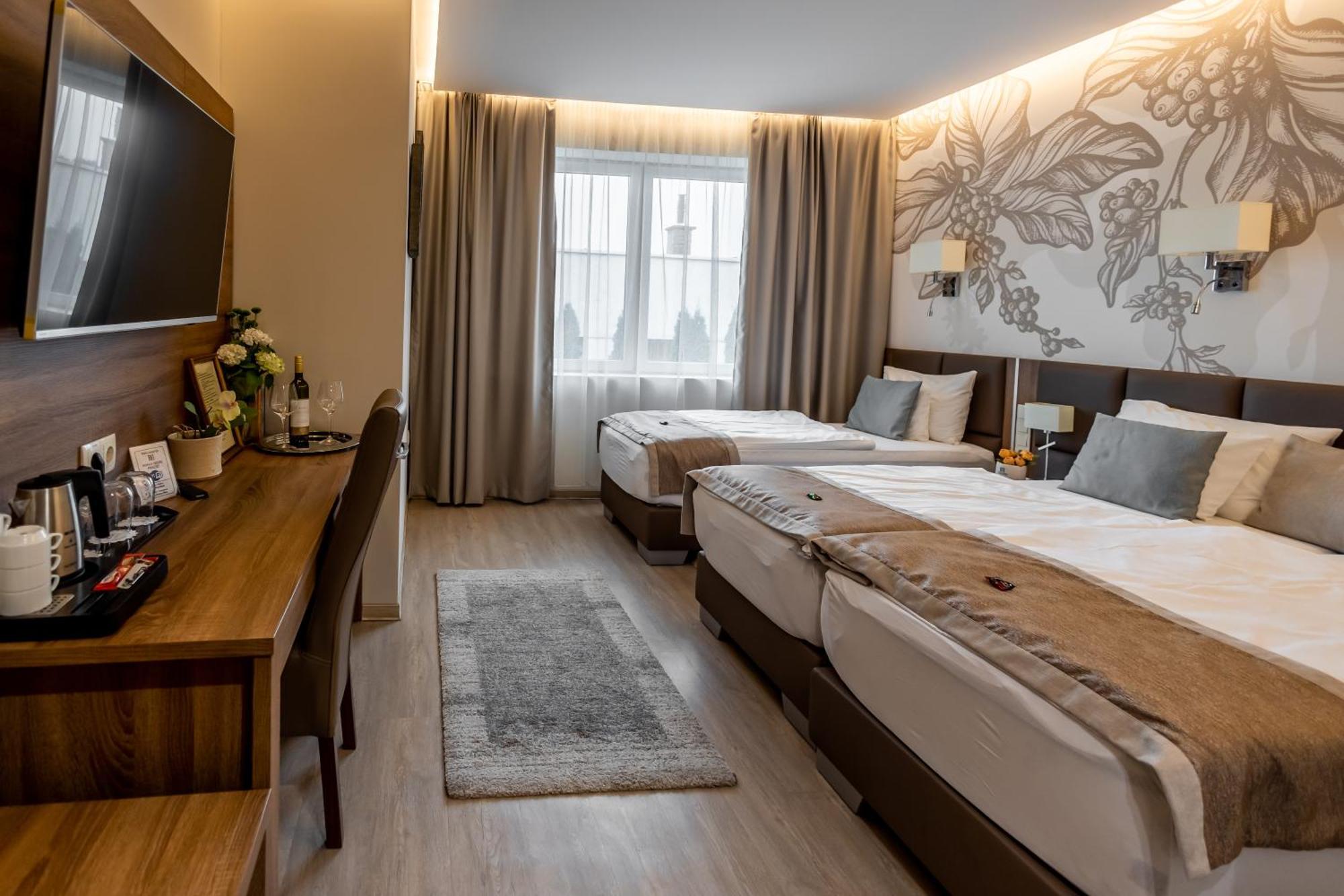 Mokka House Panzio Bed & Breakfast Mişcolţ Exterior foto