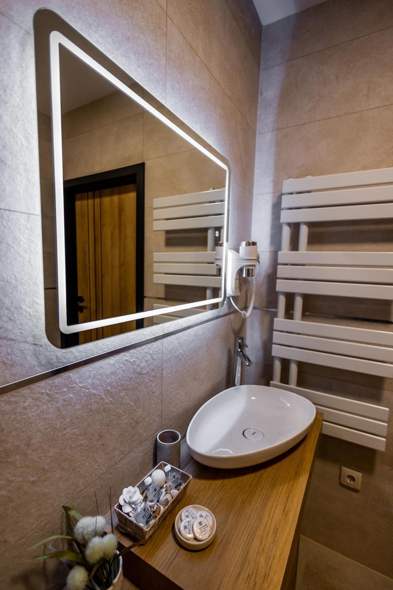 Mokka House Panzio Bed & Breakfast Mişcolţ Exterior foto